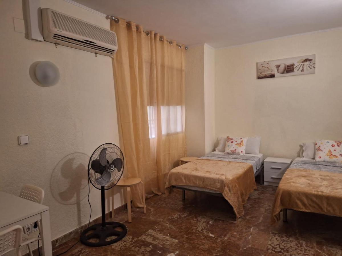 Pension El Dorado Аликанте Экстерьер фото
