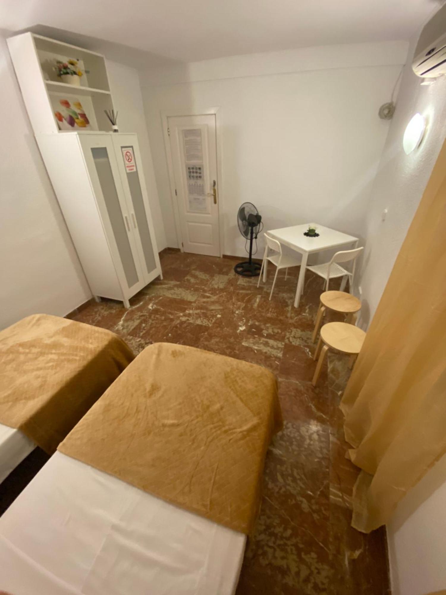 Pension El Dorado Аликанте Экстерьер фото